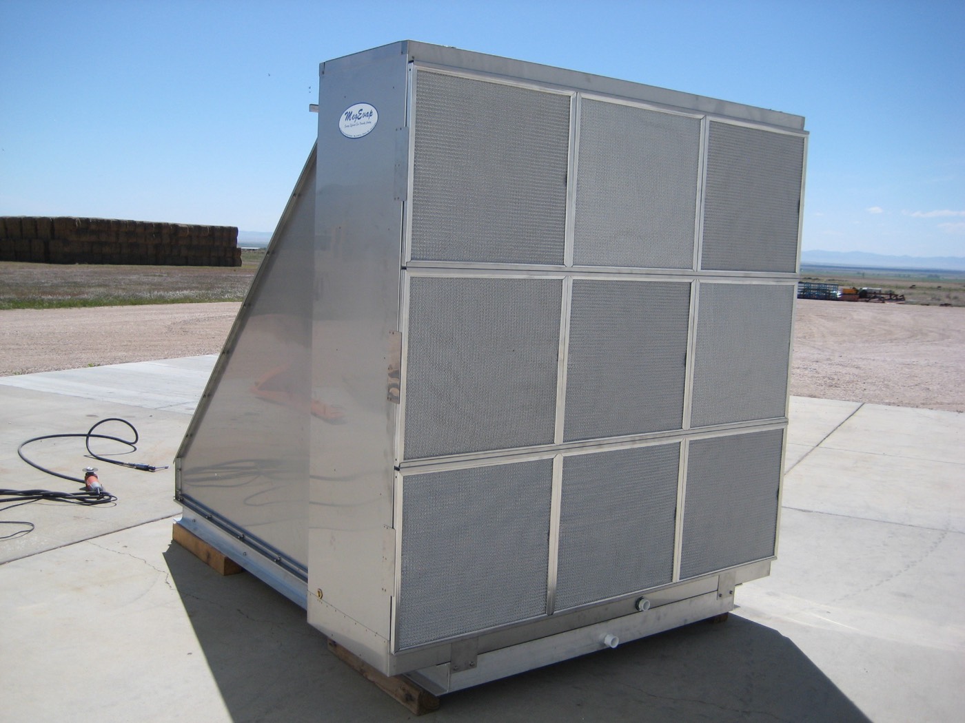 The intake side of an RTA-18 cooler, with nine washable aluminum pre-filter panels